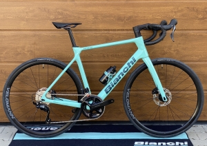                   Bianchi Infinito  Disc ... Endurance .. Shimano 105 ... NOWY ROWER .. Wyprzedaż 2025 .. Rozmiar 47, 57, 59