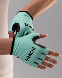 lifestyle-gloves-3.jpg