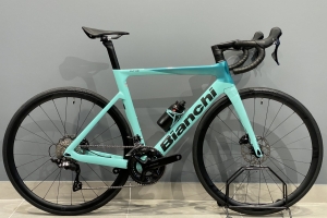                   Bianchi Oltre Race Aero ... Shimano 105 z 12 przełożeniami ... NOWY ROWER ... Model 2025/2026