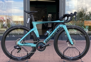                 Bianchi Oltre PRO AERO ... Elektroniczny SRAM FORCE eTap AXS ... NOWY ROWER