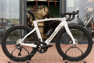                    Pinarello Dogma F Aero ... Shimano Ultegra Di2 ... NOWY ROWER ... Okazyjna Cena .. wyprzedaż modelu