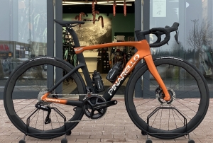                   Pinarello  Dogma F Aero Disc ... Shimano Dura Ace Di2 ... Princeton ... NOWY ROWER ... Luxter Amber