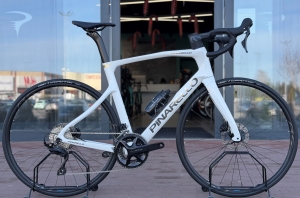 PINARELLO X3 WHITE.jpg