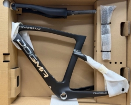 PINARELLO-DOGMA-BLACK.jpg