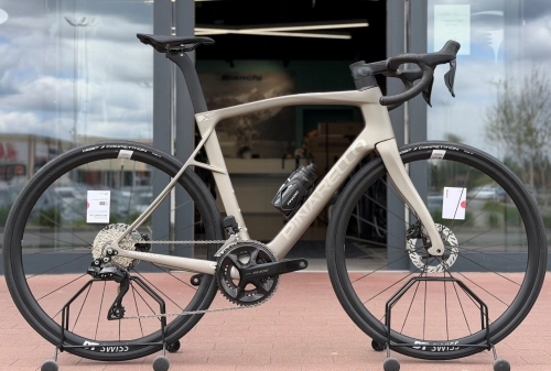pinarello x3 shimano 105 di2.jpg